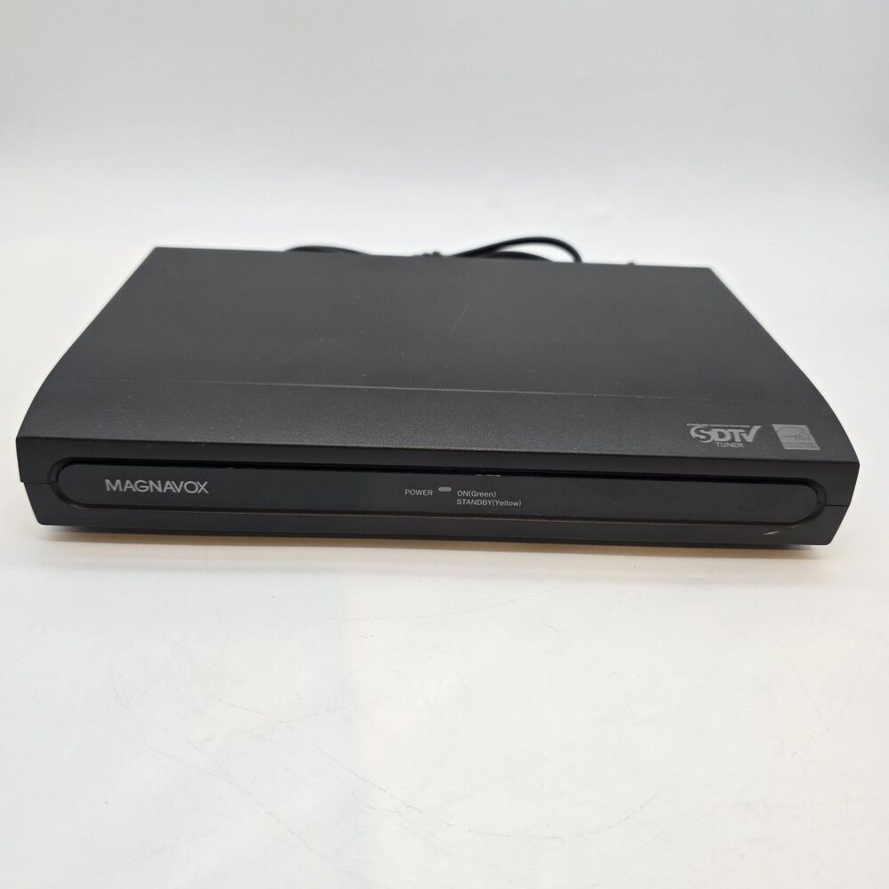 5M Magnavox DTV Digital to Analog Converter Box TB100MW9